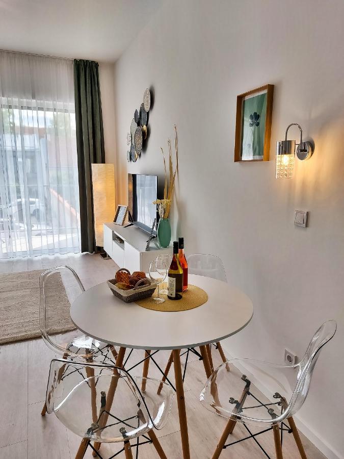 Linden Apartman 104 - Adults Only Mosonmagyaróvár Dış mekan fotoğraf