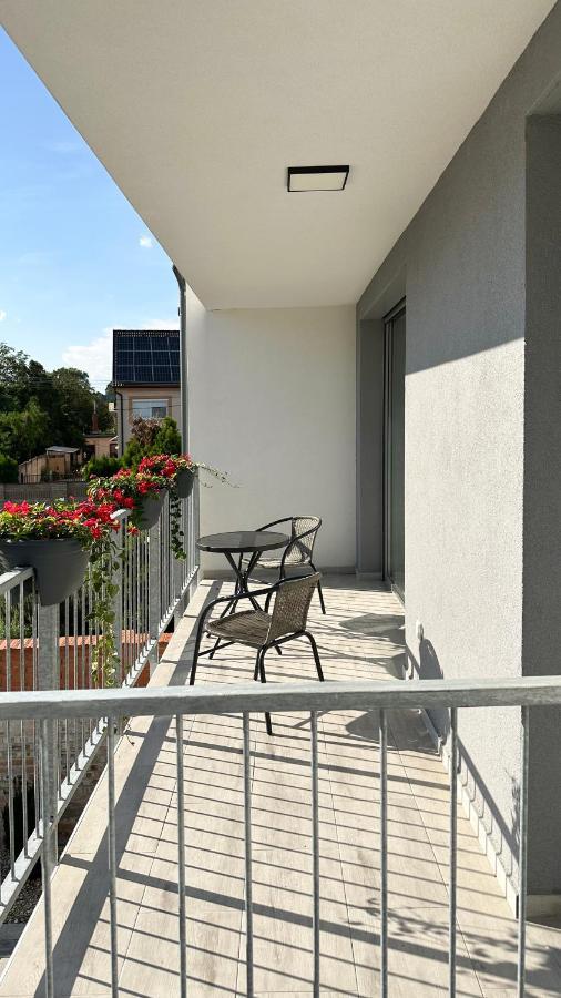 Linden Apartman 104 - Adults Only Mosonmagyaróvár Dış mekan fotoğraf