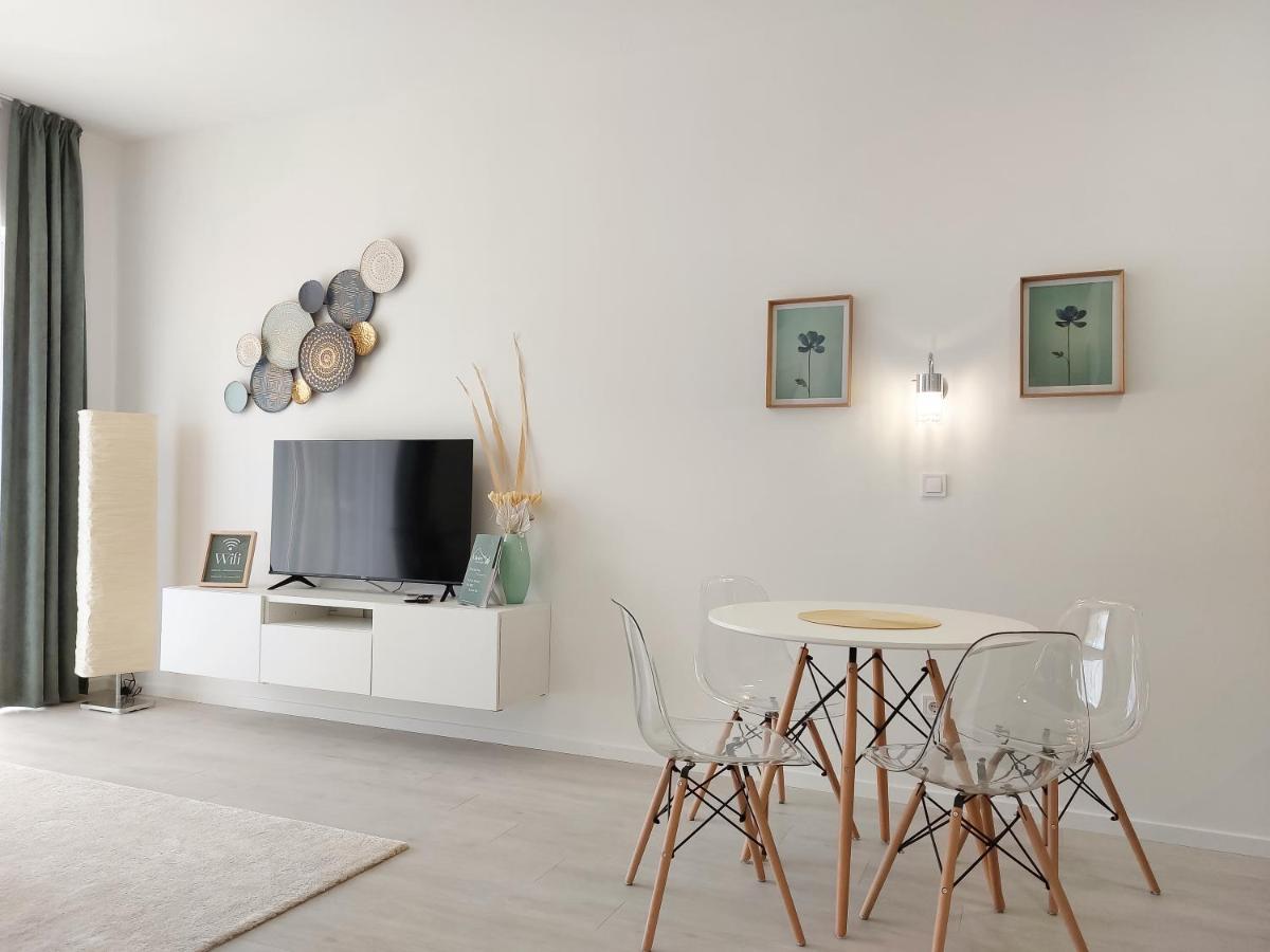 Linden Apartman 104 - Adults Only Mosonmagyaróvár Dış mekan fotoğraf